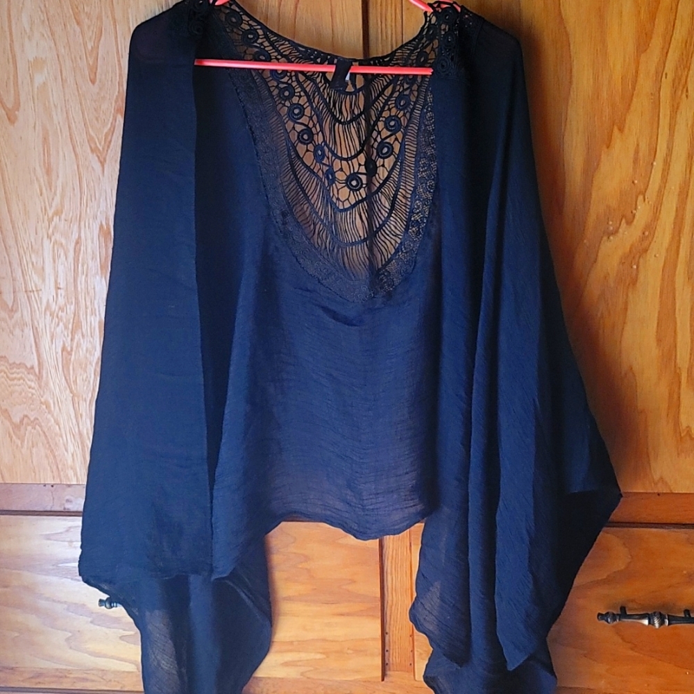 Lace back kimono